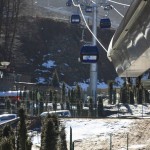 Gondola to sliding center